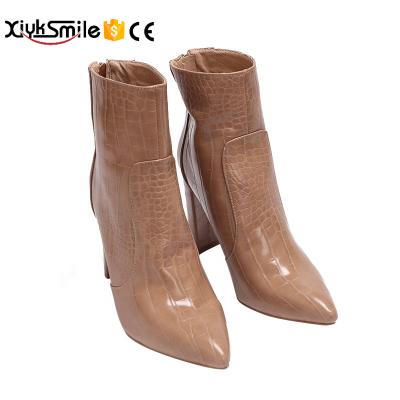 China Insulative 2022 New Spring Stone Pattern Thick Heel Ankle Boots Workplace Pointed Toe Swap Women's Shoes for sale