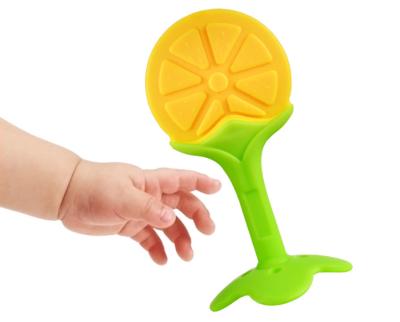 China RTSZO-158 Baby Fruit Baby Feeding Baby Food Molar Bite Tooth Training Toy Silicone Rubber Teether for sale