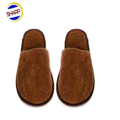 China Star Hotel Comfortable Slippers Disposable Light Weight And Slippers, Thick Soles Hotel Velvet Indoor Coral Slippers for sale