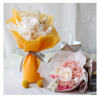 China Mixed Dry Festival Gift Valentine's Day Gift Flower Bouquet Babies' Breath Preserved Rose Bouquet For Mother's Day for sale