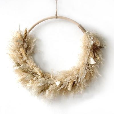 China Natural Wedding Floral Home Wall Ins Style Romantic Gorgeous Boho Pampas Grass Decorative Dried Flowers Weave Dried Pampas Grass Garland for sale