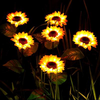 China Energy savings ; Environmental Protection Sunflower Solar Flower Garden Waterproof Outdoor Led Decorative Lights for sale