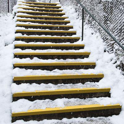 China Industrial All Weather Anti Slip FRP GRP Stair Tread Cover Stair Flair for sale