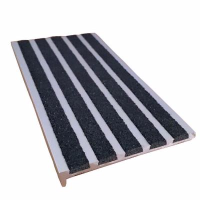 China Stair Public Areas Flexible Carborundum Non Slip Stair Flair for sale