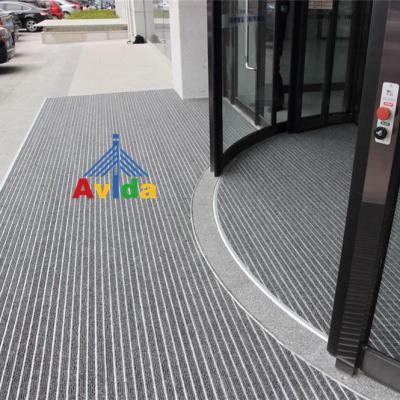 China Stain Resistant Hotel Aluminum Entrance Mat With Rubber Strips Mat for sale