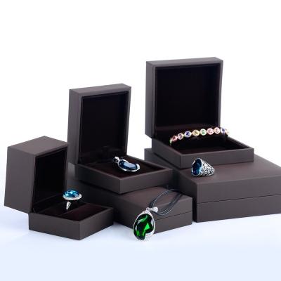 China Gift Box Jewelry FANXI Leatheretter Paper With Straight Velvet Jewelry Packaging Box for sale