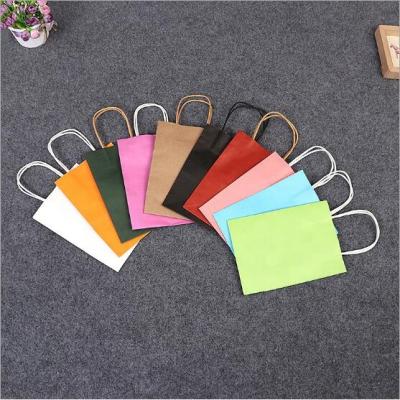 China Recyclable Portable Paper Gift Bag Packing With Logo Customization for sale