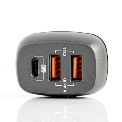 China Factory 36W PD 3.0 18W QC3.0 Quick Charge 3.0 18W QC3.0 Usb Car Charger Station Fast Car Charger Surge Protection BUDI for sale