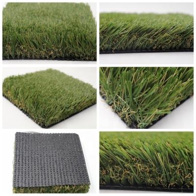 Chine Protéger contre les rayons UV à haute densité en herbe artificielle tapis vert résidentiel avec remplissage de 6 mm à vendre