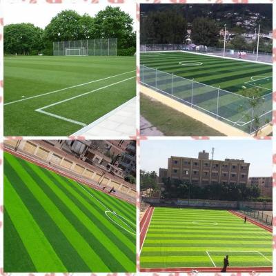 Chine Construction durable Vert PE 12000 DTEX Gazon synthétique pour terrain de football à vendre