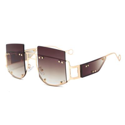 China 2021 Newest Big Fashion Square Frame Fashion Universal Oversized Sunglasses 47-19-146 for sale