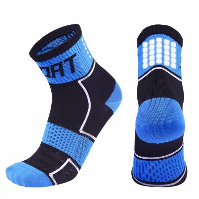 China High Quality Antibacterial Custom Logo Socks Mountain Quick Dry Kids Bike Sports Socks Compression Thoughtful Cycling Cycling Socks for sale