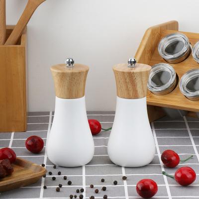 China Viable Wooden Nuts Mills Handheld Seasoning Grinder Bottle Salt and Pepper Mill Spice for sale