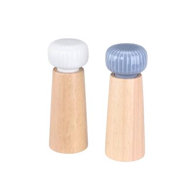 China Viable High Quality Rubber Wood Wooden Tools Salt Grinder Manual Pepper Mill for sale