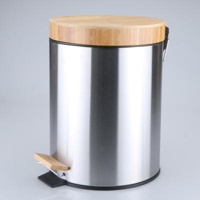 China Sustainable cover 3L/5L bamboo waste bin, body with metal in satin finishing, soft bottom, for sale