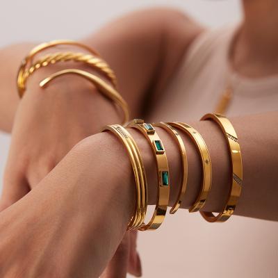 China Casual / Sporty Steel Jewelry FB01 Gold Plated Bangles Designer Bulk Gold Plated Stainless Steel Bracelets for sale