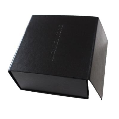 China Customized Customized Color Clamshell Gift Box Cardboard Paper Handmade Folding Rigid Gift for sale