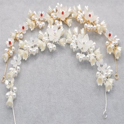 China Decoration RedWillow 2022 Wholesale Hot Selling White Acrylic Flower Headband Wedding Party Women Hair Accessories for sale