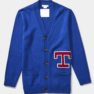 China Anti-Wrinkle Loose Oversized V-Neck Embroidery Chenille Custom Letter Patches Knitted Knitwear Varsity Sweater Letterman Unisex Cardigan for sale