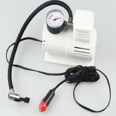 Cina Tubo flessibile bianco di Mini Air Pump With 45cm, compressore d'aria resistente tenuto in mano dell'automobile in vendita