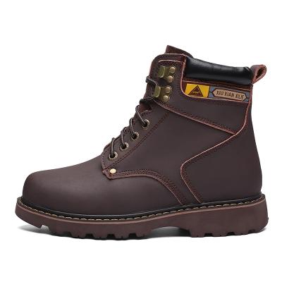 China Breathable Hot Selling Classic Men Climbing Boots for sale