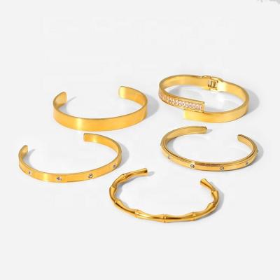 China Simple and Fashion Jewelry Gift 18K Cubic Zirconia Tasty Gold Cuff Bracelet Unique Gold Plated Bamboo Bangle for sale