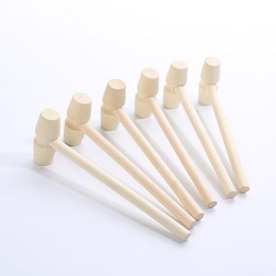 China Wooden small wooden hammer goods handmade wooden accessories mini hammer wooden creative flat head suitable children's hammer toy for sale