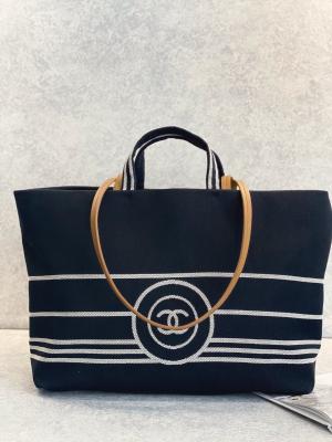 China ODM Embroidery Chanel 2 Way Shoulder Bag Tote 32x13x24 for sale