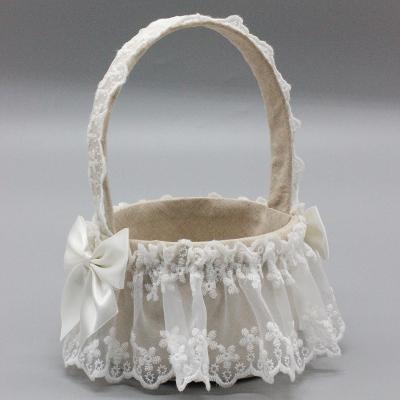 China Canvas Wedding M4152 Supplies White Flower Basket Lace Bridesmaid Wedding Bridal Candy Basket M4152 for sale