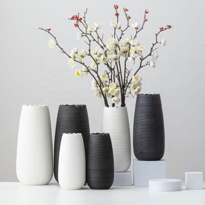 China Nordic simple minimalist style black and white threaded ceramic vase dry flower vase for sale