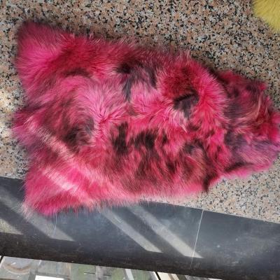 China Auto Upholstery Natural Raccoon Fur Hides for sale