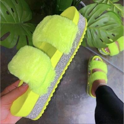 China 2021 Fashion Trend New Fur Slides Slippers For Women Cute Winter Female Hotel Room Sandals Warm Hairy Slides for sale