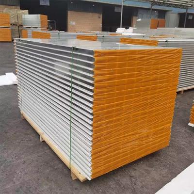 China Mgo Rock Wool Hoogsterke geluidsisolatie dak productie board Rock Wool Sandwich Panel Te koop