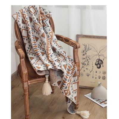 China Practical And Beautiful Anti-static Knitted Throw Blanket And Hand Made Woven Blanket Modern Popular Bohemian Blanket for sale