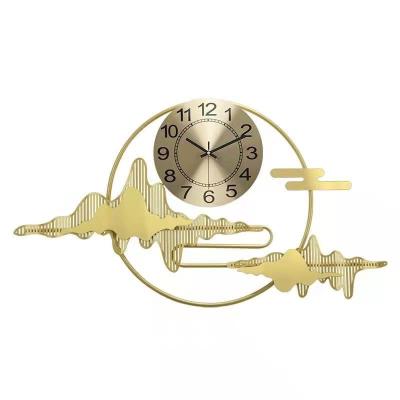 China Classic Contemporary Hot Selling Art Wall Clock Metal Gold Metal Wall Clock For Home Decoration Living Rome for sale