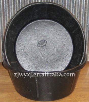 China 6.5gallon living recycled rubber tub with hooks for sale