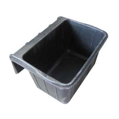 China Rubber Bucket Tire Bucket Horse Feed Tank Rubber Hanging Feeder With Hook for sale