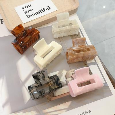 China Retro Fashion French Style Hair Clips Small Square Acrylic Hair Claw Clips For Women Thin Hair for sale