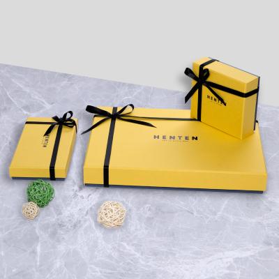 China Factory wholesale paper gift packaging box custom made high quality hot paper gift box handmade for sale