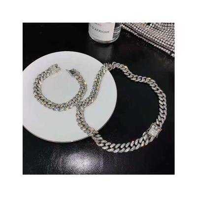 China FASHIONABLE Factory Customized High Quality Silver Plated Outstanding Ladies Stainless Steel Charm Necklace Prom Party Necklace for sale