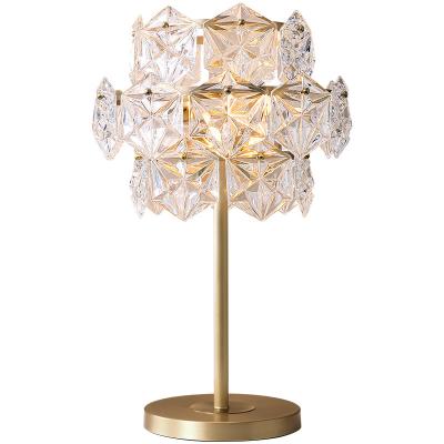 China Modern living room table lamp crystal glass table lamp decoration creative bedroom living room bedside lamp indoor light for sale