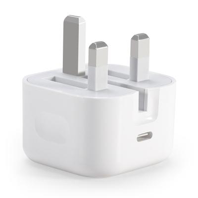 China PD 20W Charger Original PD 20W 18W Fast Charging UK Plug Wall Charger 3 Pin USB C Travel Charger Adapter for Iphone 12 for sale