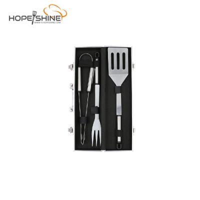 China Easily Cleaned 3 Pieces Amazon Hot Selling Tool Kit Barbecue for sale