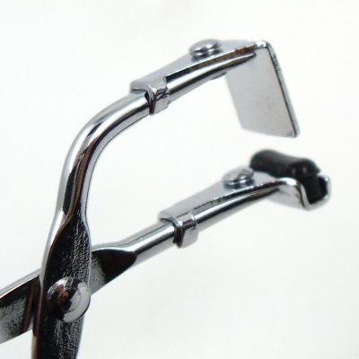 China With Instructions Teting Local Segment Segmented Small Mini Clip Inverted Eyelash Curler for sale