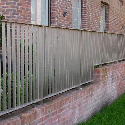 China Easily Assembled Corten Steel Fence with Panels Residential Iron Metal Fence Fence for sale