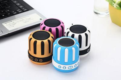 China Mobile Laptop Mini Portable Bluetooth Speakers , Bluetooth Rechargeable Speaker715 for sale