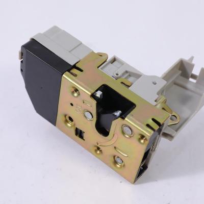 China Wholesale Price 307 OE 9135Y4/9136Z3/9135AV/9136CG Automotive Lock Trigger Front Right Driver Side Door Latch Car Manufacturer Parts for sale