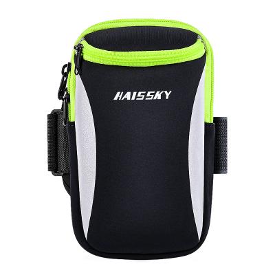 China Waterproof 2022 New Arrival Running Sports Cycling Armband Arm Bag Cell Phone Bags for sale