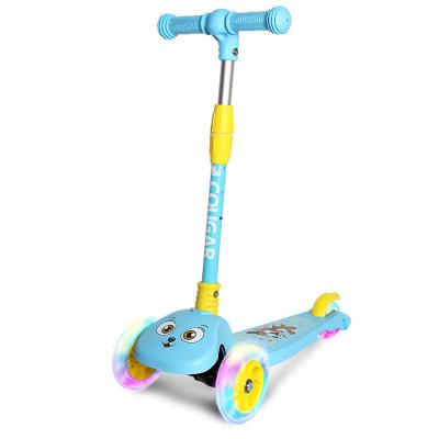 China PU Cougar Kids Pedal Kick Scooters With 3 Wheels Knee Elbow Pads Lightweight High Sets For Age 2 14 Years Old for sale