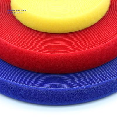 Cina Durable Colored Nylon Sew On Adhesive Hook And Loop Strap Fastener Tapes Hook Loop Strap in vendita